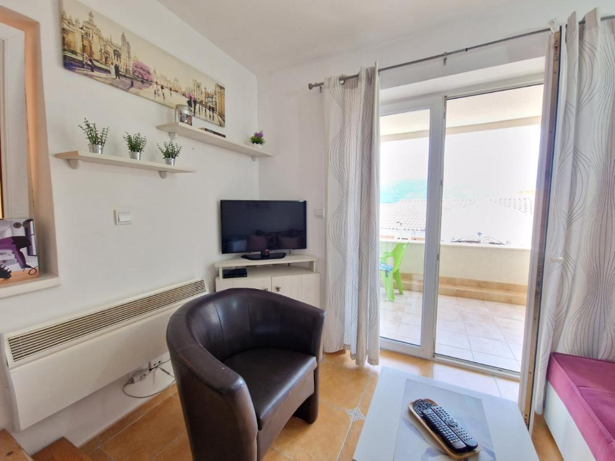 Lampone House Budva