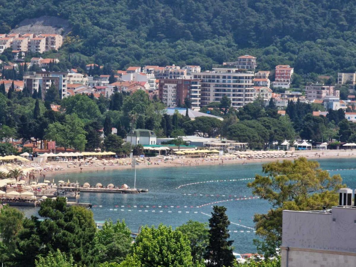 Lampone House Budva
