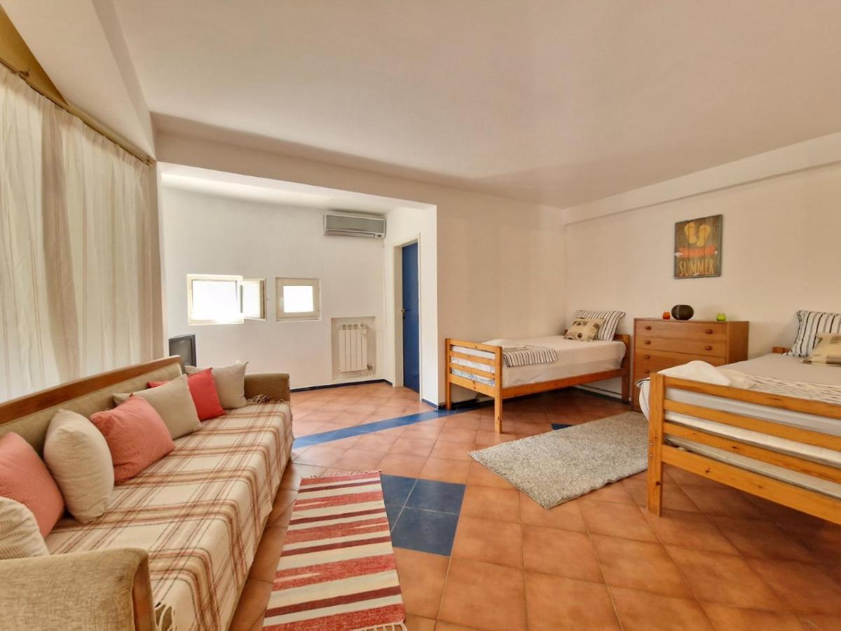 Lampone House
