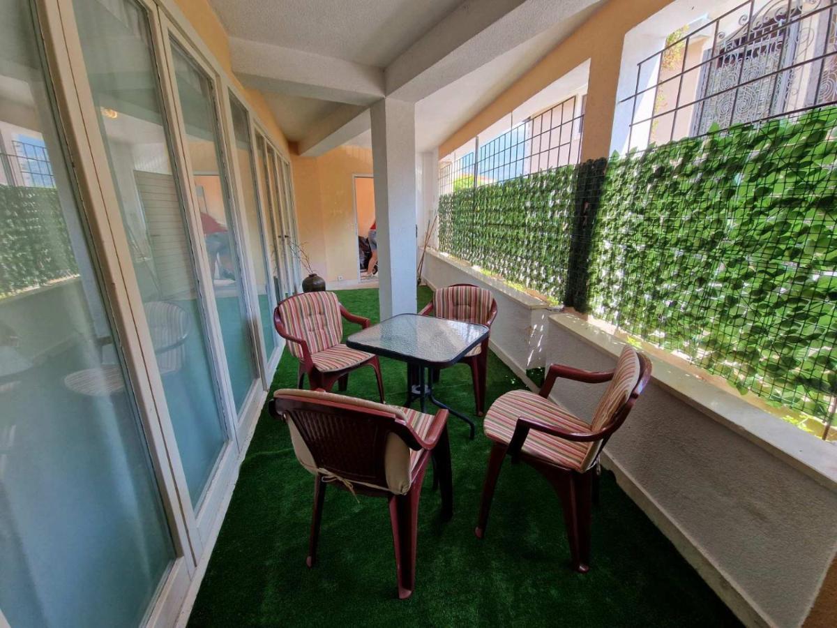 Lampone House * Budva