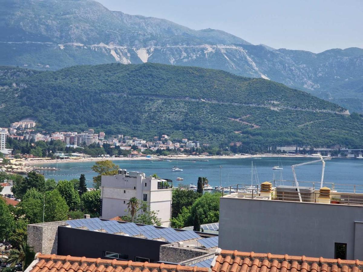 Lampone House Budva